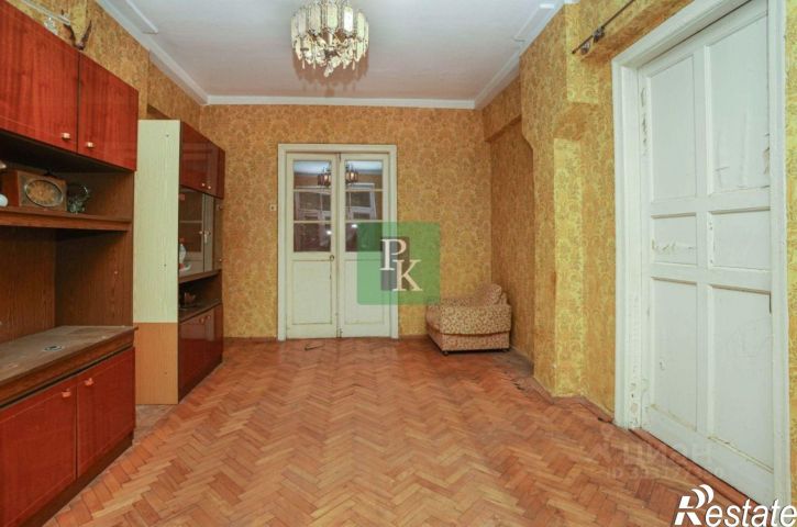 3-комн квартира улица Дроздова, д 3