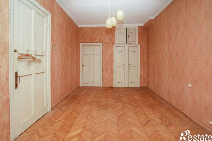 3-комн квартира улица Дроздова, д 3