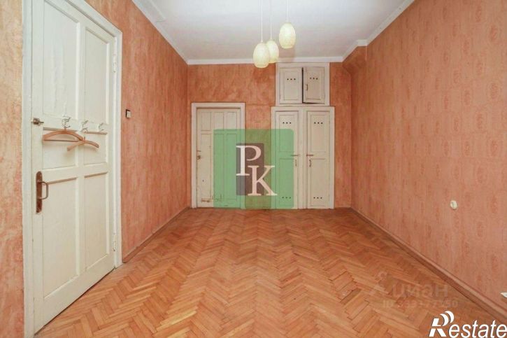 3-комн квартира улица Дроздова, д 3
