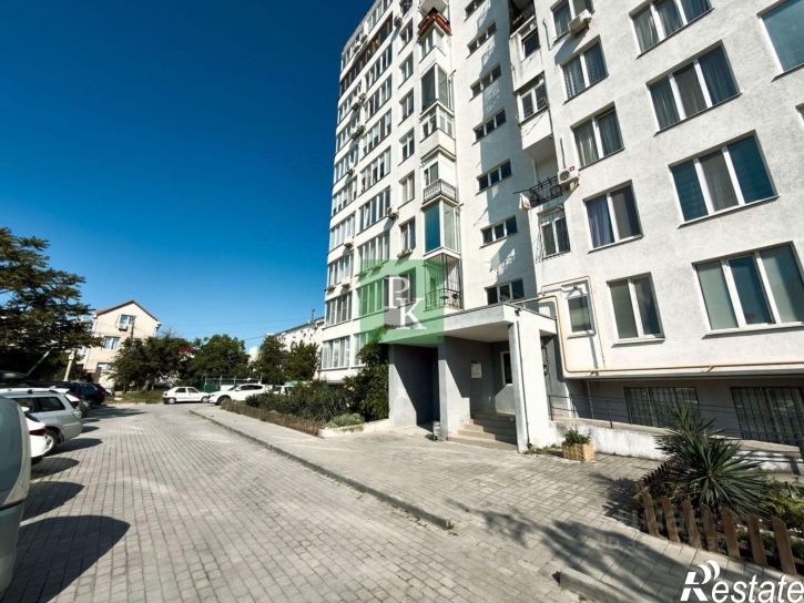 4-комн квартира улица Пожарова, д 20/1