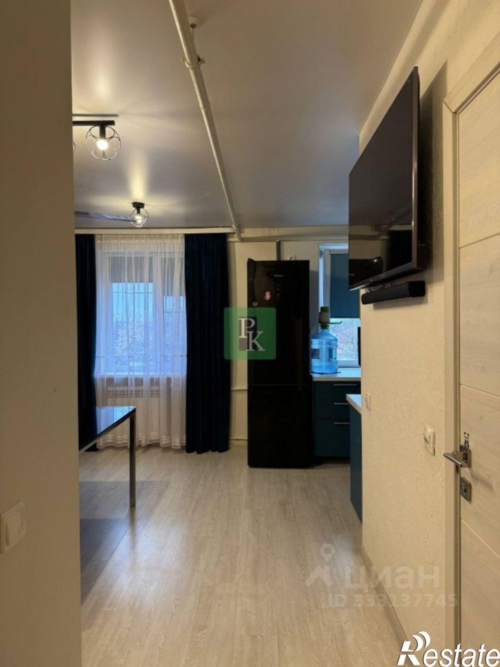 2-комн квартира улица Хрусталева, д 63
