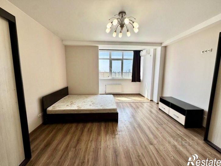 1-комн квартира ул Александра Маринеско, 8а,  д. 8а