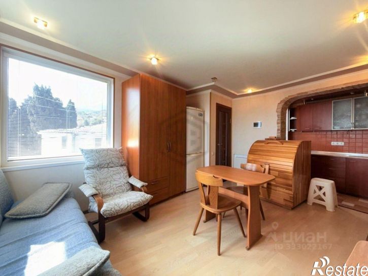 3-комн квартира Кореиз п.г.т., Курортная ул., 26