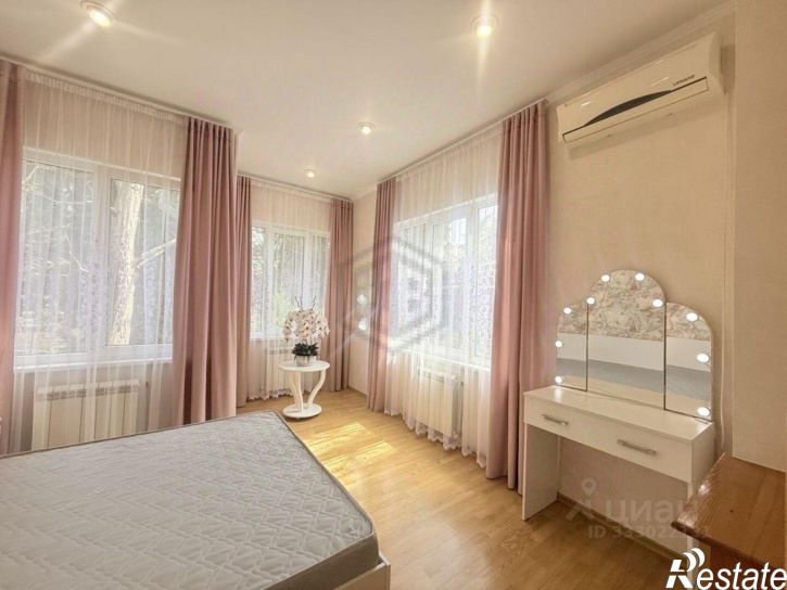 2-комн квартира Ялта, Кирова ул., 12/3