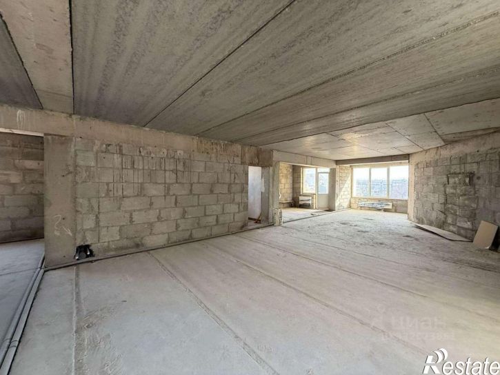 3-комн квартира Генерала Хрюкина ул,дом 12б