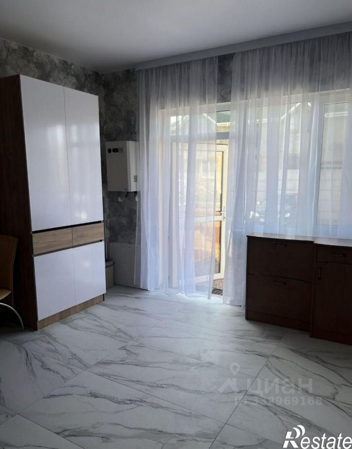 2-комн квартира ул Учительская, 4,  д. 4