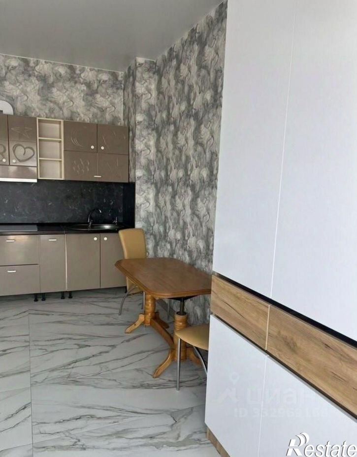 2-комн квартира ул Учительская, 4,  д. 4