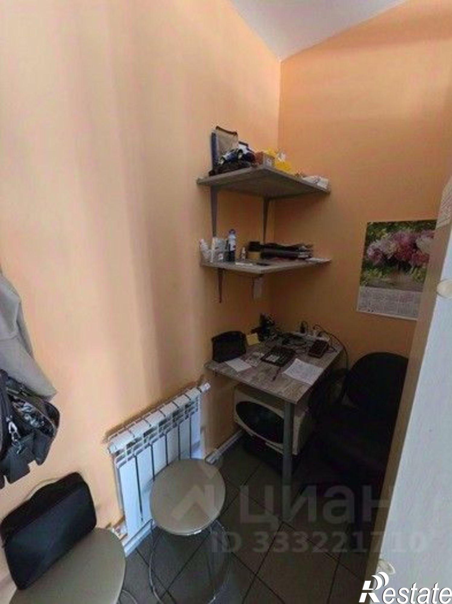 Купить торговое помещение за 3 700 000 рублей на ул Льва Толстого, 14