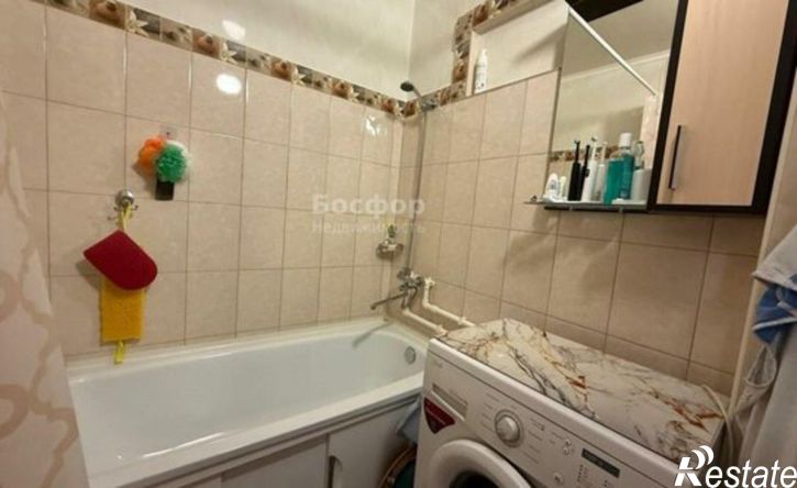 3-комн квартира Феодосия, улица Володарского, 37