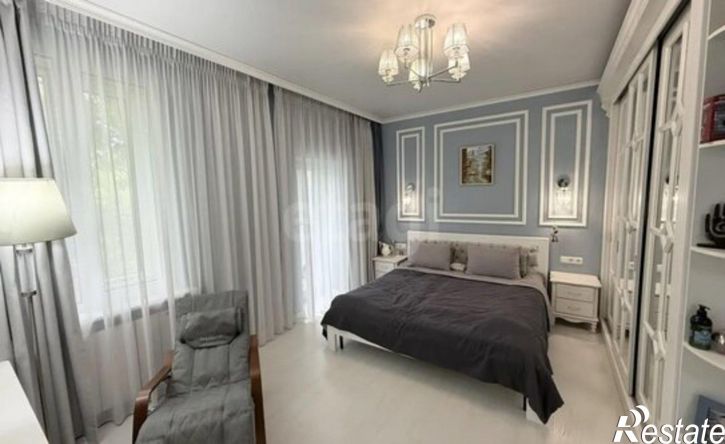 3-комн квартира Севастополь, улица Олега Кошевого, 5