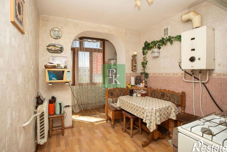 4-комн квартира улица Адмирала Юмашева, д 19в