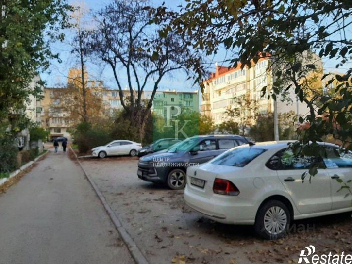2-комн квартира улица Истомина, д 31