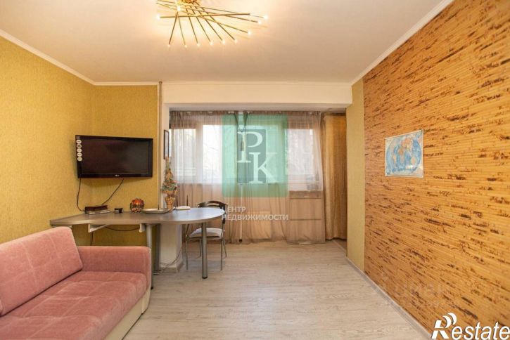 2-комн квартира улица Героев Бреста, д 41