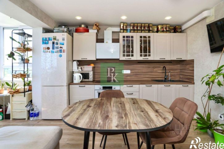 3-комн квартира улица Токарева, д 18б