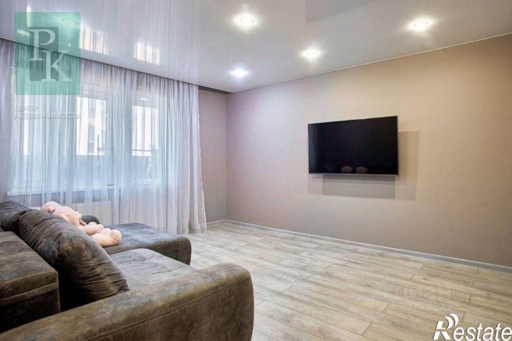 3-комн квартира улица Комбрига Потапова, д 31