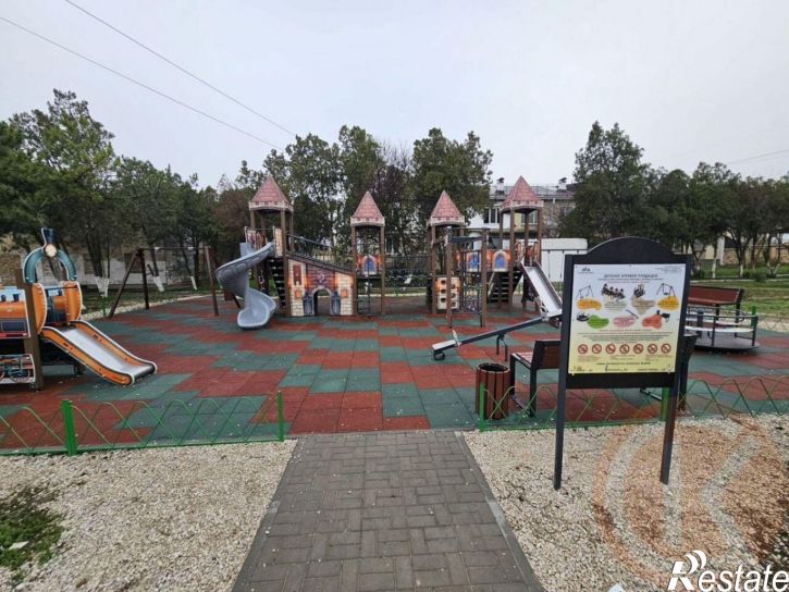 2-комн квартира Сакский р-н, Суворовское с