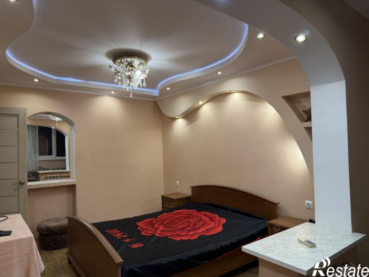 3-комн квартира ул Вакуленчука, 14,  д. 14