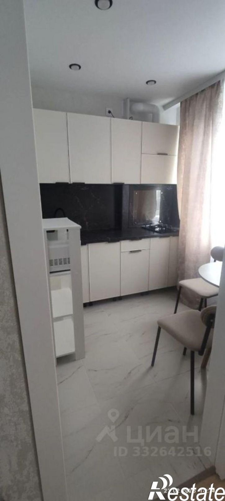 3-комн квартира Керчь, улица Марата, 6