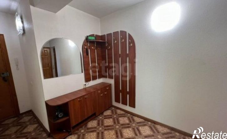 3-комн квартира Симферополь, Садовая улица, 78