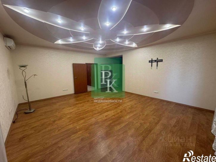 6-комн квартира улица Репина, д 15/3