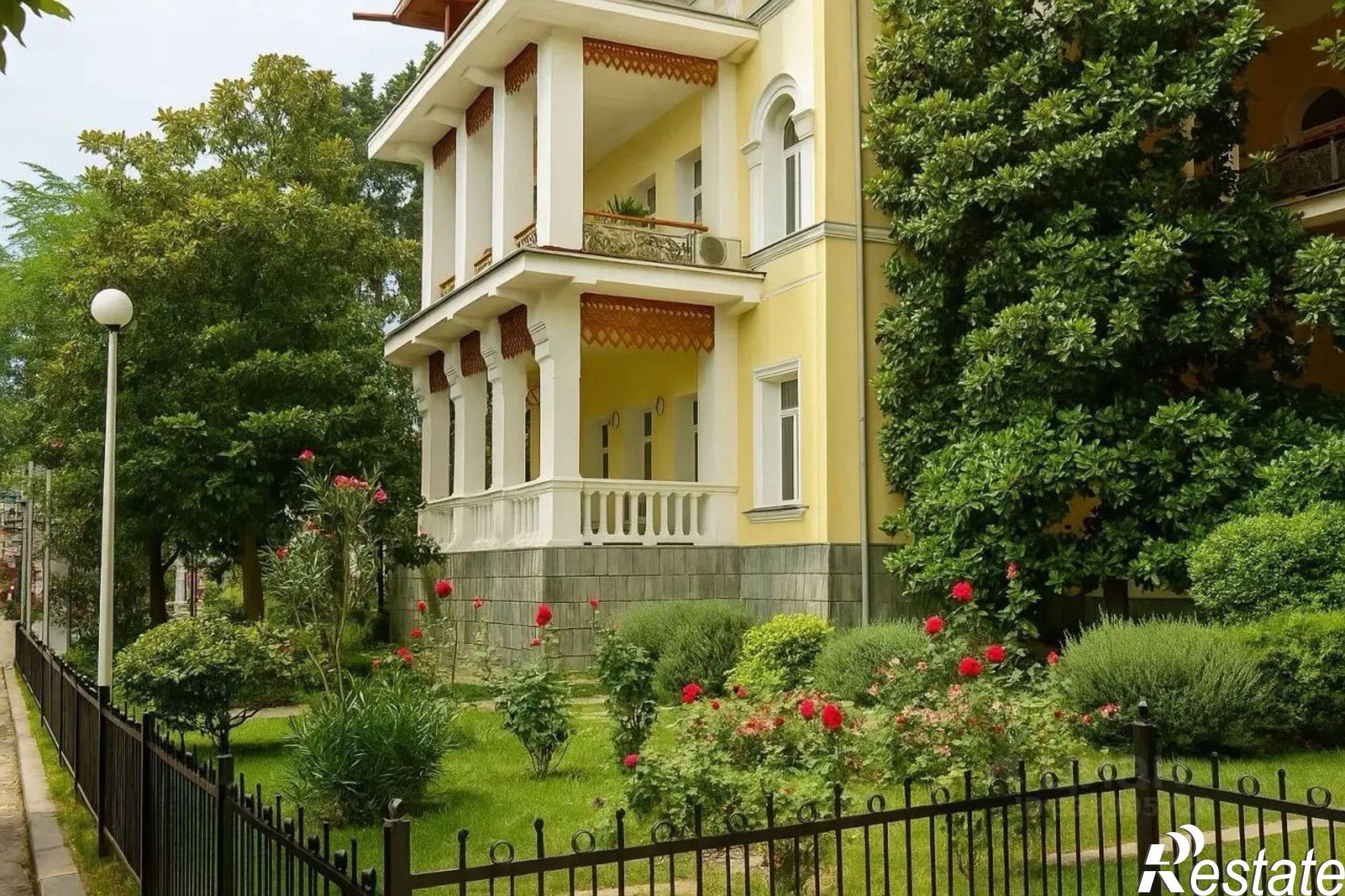 Купить квартиру за 9 750 000 рублей на Ялта