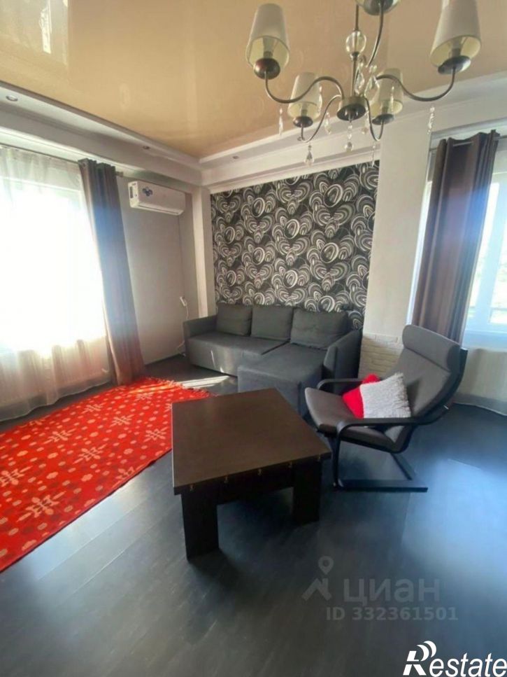2-комн квартира Симферополь, улица Крылова, 5
