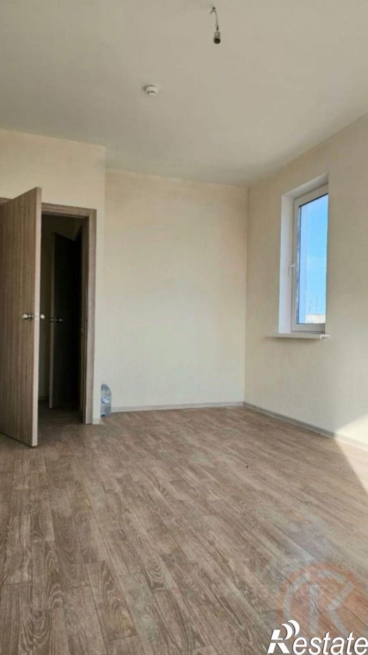 2-комн квартира Сакский р-н, Орехово с, Центральная ул