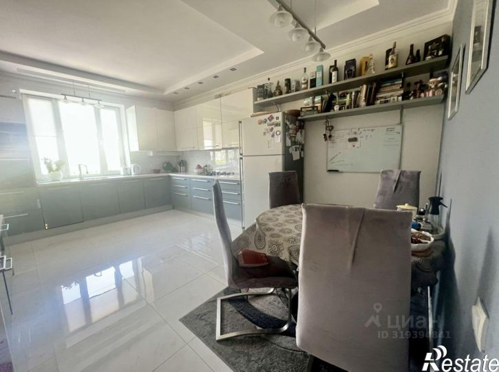 3-комн квартира Евпатория, проспект Ленина, 49