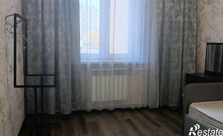 3-комн квартира Симферополь, улица Тренёва, 8