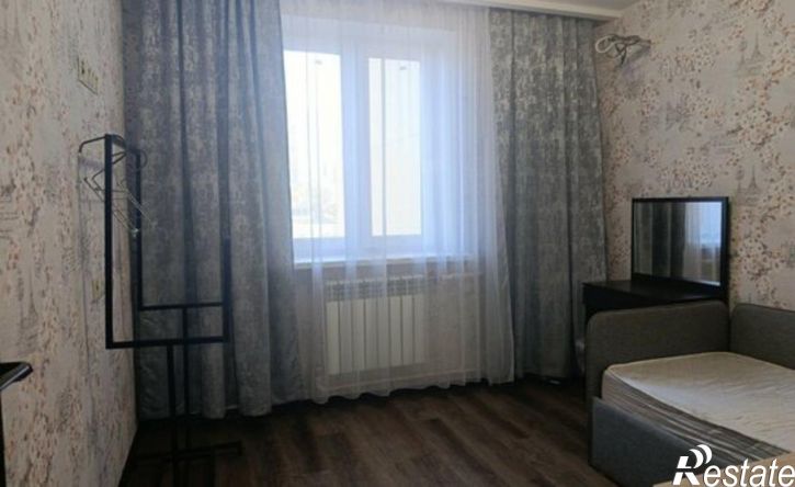 3-комн квартира Симферополь, улица Тренёва, 8