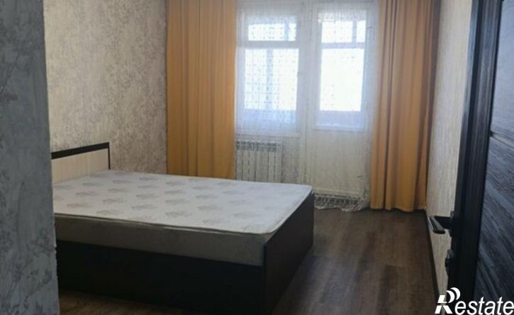 3-комн квартира Симферополь, улица Тренёва, 8