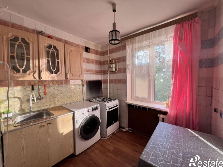 3-комн квартира Севастополь, проспект Победы, 53