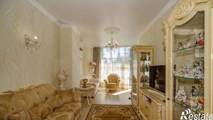 3-комн квартира г Ялта, город Алупка, улица им Карла Маркса