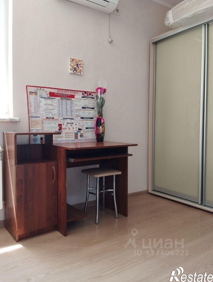 2-комн квартира ул Маршала Крылова, 13,  д. 13