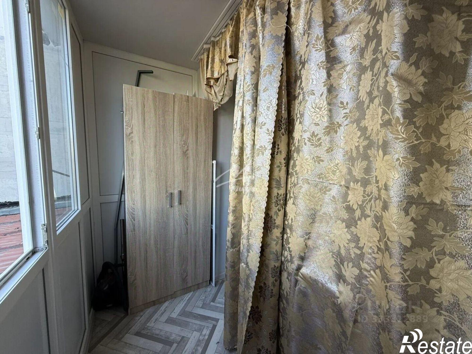 Сдать комнату за 10 000 рублей на ул Маршала Крылова, 8