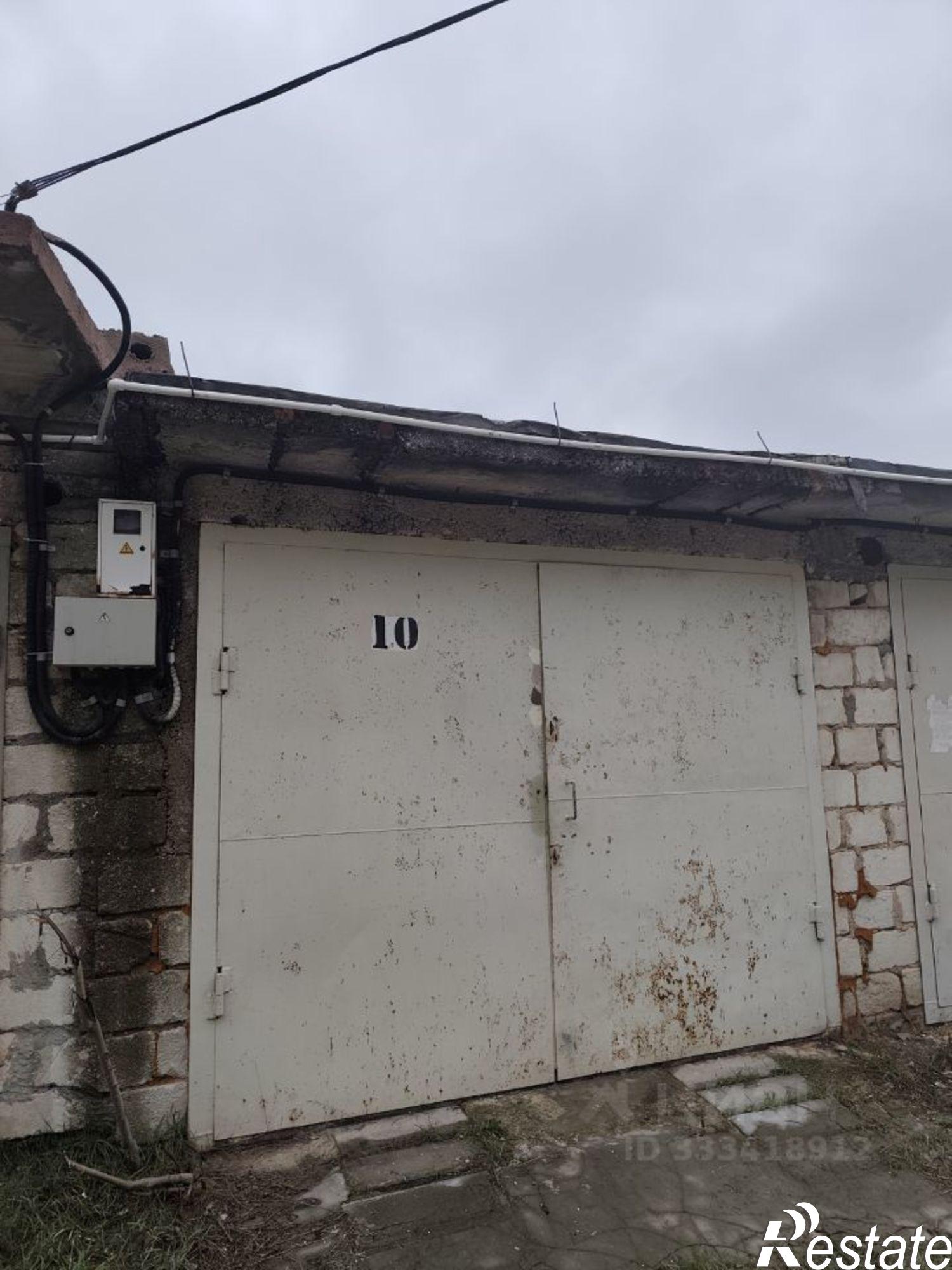 Купить гараж, место в паркинге за 1 050 030 рублей на ул Кронштадтская, 35