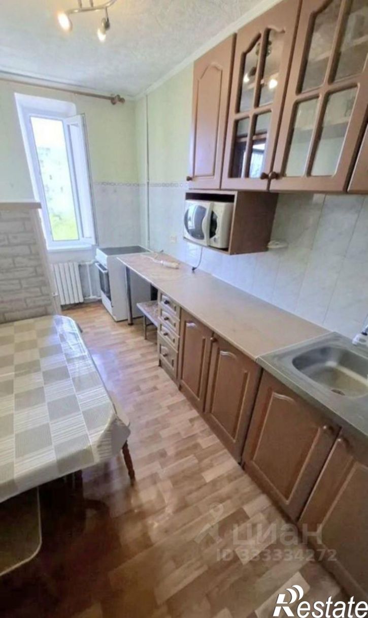 2-комн квартира пр-кт Октябрьской революции, 56,  д. 56