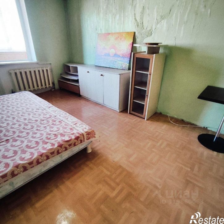 2-комн квартира ул Сафронова, 5,  д. 5