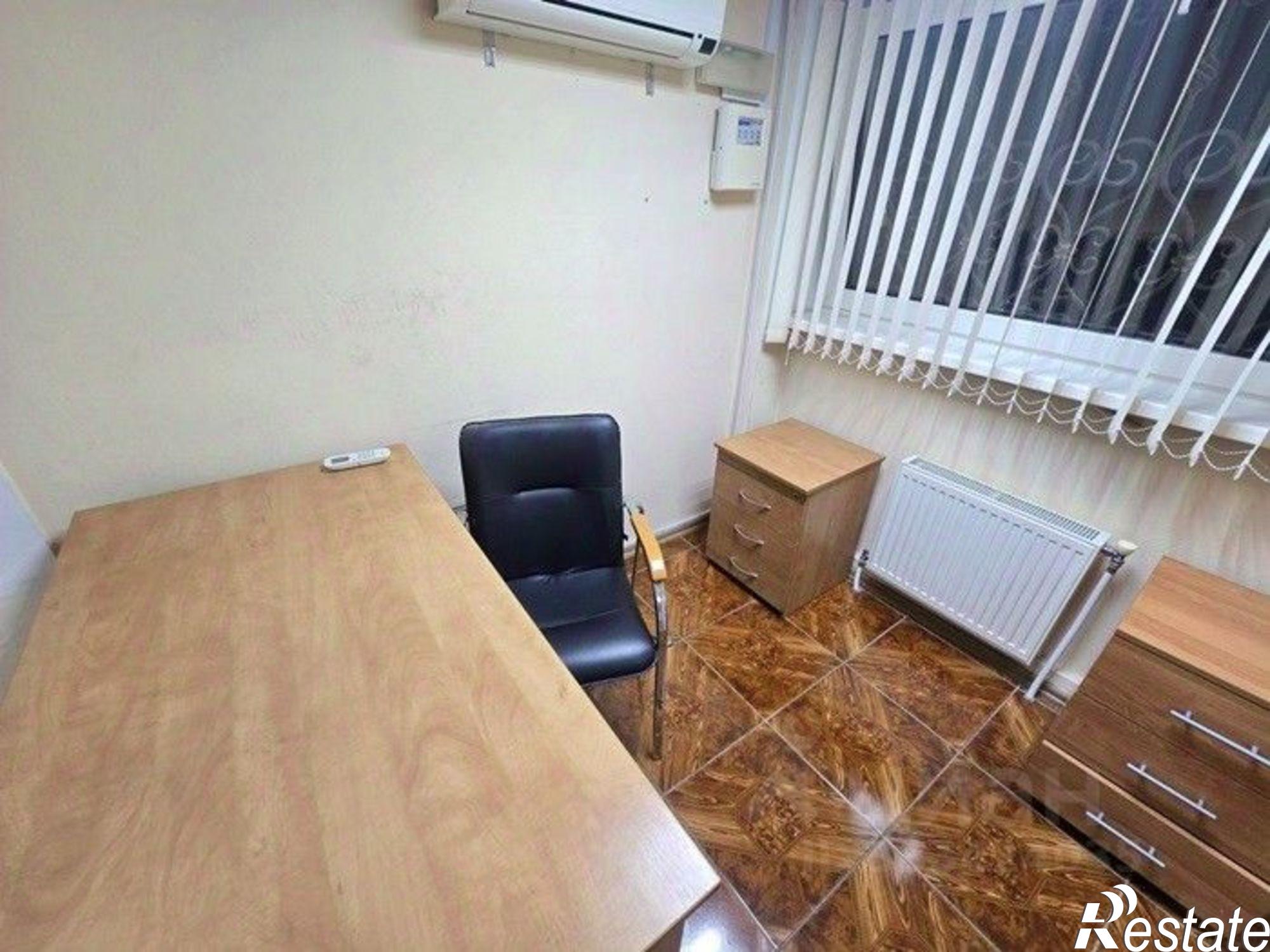 Сдать офис, помещение под офис за 10 000 рублей на ул Кулакова, 37