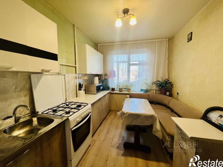 3-комн квартира Симферополь г., Миллера ул., д.6