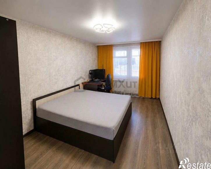 3-комн квартира Тренева ул,дом 8