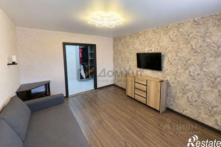 3-комн квартира Тренева ул,дом 8
