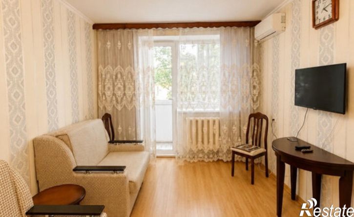2-комн квартира Феодосия, улица Вити Коробкова, 7