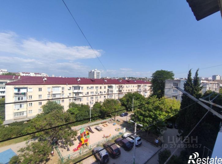 2-комн квартира Севастополь, улица Репина, 8