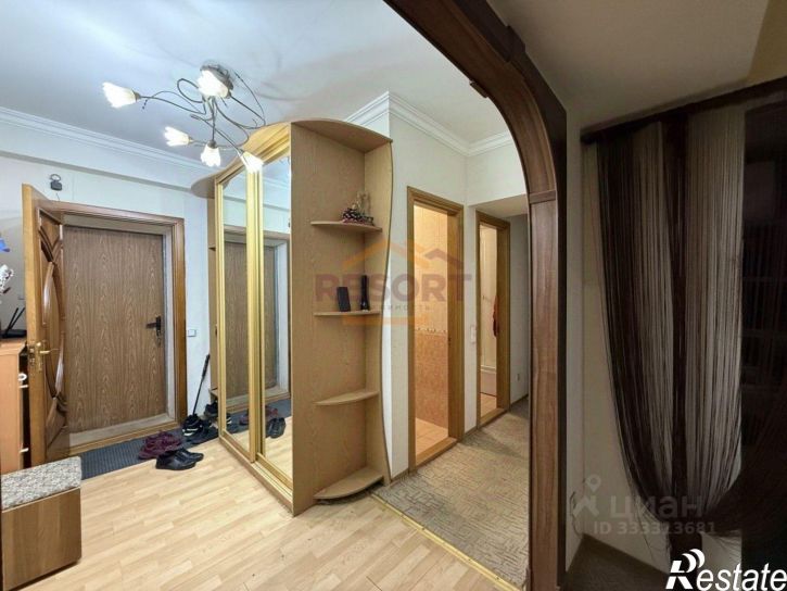 3-комн квартира Ялта г., Дзержинского ул., 23