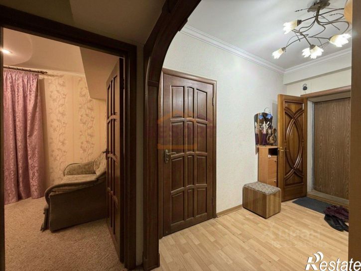 3-комн квартира Ялта г., Дзержинского ул., 23
