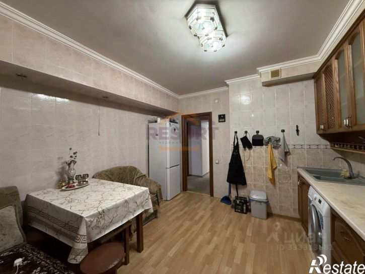 3-комн квартира Ялта г., Дзержинского ул., 23