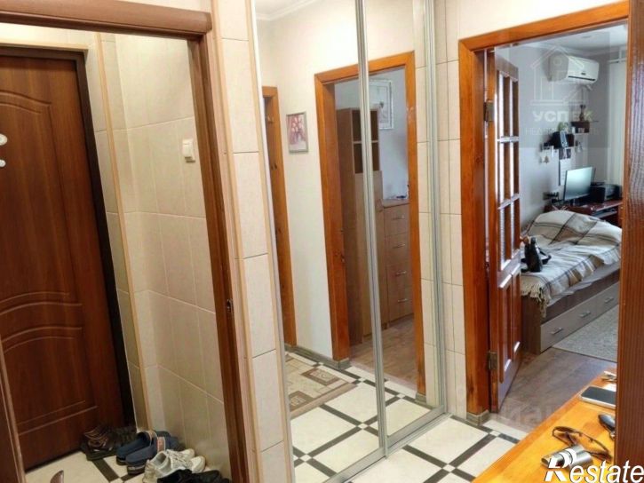 3-комн квартира Керчь г., Буденного ул., 9