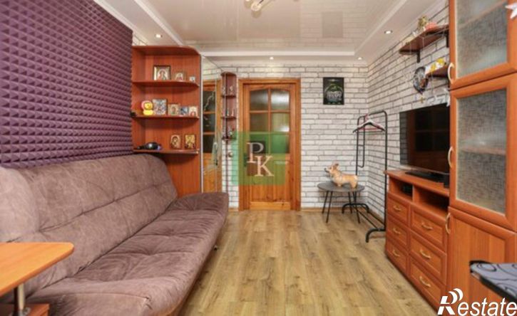 3-комн квартира Севастополь, улица Александра Маринеско, 12