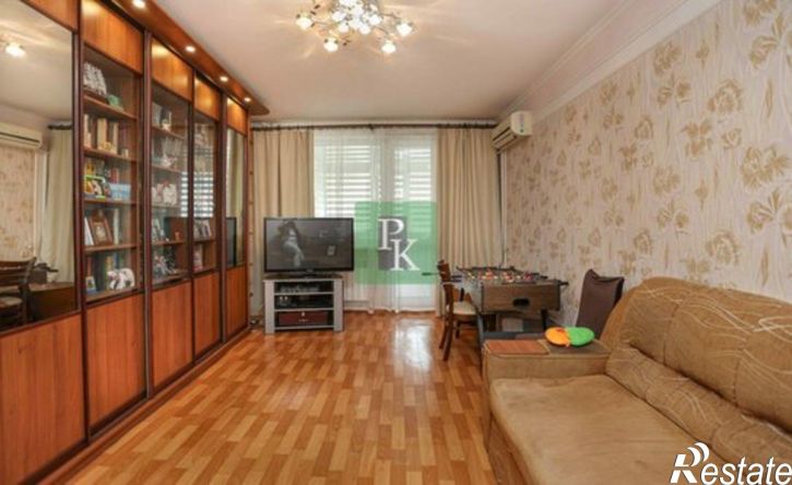 3-комн квартира Севастополь, улица Александра Маринеско, 12
